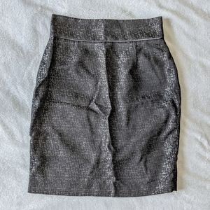 NWOT Tahari Black and Silver Metallic Pencil Skirt